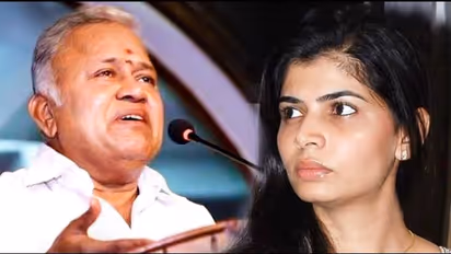 ராதாரவியை வீழ்த்த களம் இறங்கிய சின்மயி... வேட்புமனு தாக்கல் செய்ய போன இடத்தில் காத்திருந்த அவமானம்...!