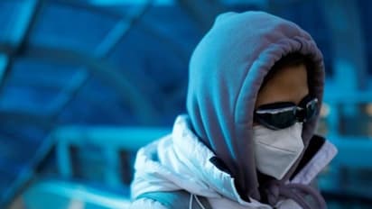 মার্কিন মুলুকে করোনা মোকাবিলায় জারি জরুরি অবস্থা, চিনে বাতিল আন্তর্জাতিক টুর্নামেন্ট