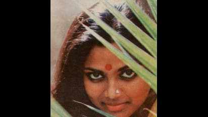 ರಾಜ್‌ಕುಮಾರ್ ಜೊತೆ ಹೆಜ್ಜೆ ಹಾಕಿದ 'ಹೊಸ ಬೆಳಕು' ಸರಿತಾ ಹೇಗಿದ್ದಾರೆ ನೋಡಿ!