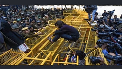 సీఏఏ బిల్లు: మరోసారి రణరంగంగా మారిన జామియా వర్సిటీ