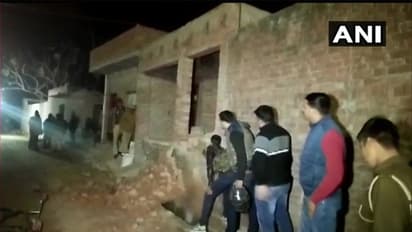 పరారీకి ప్రయత్నం: రాళ్ల దాడిలో మరణించిన సుభాష్ భార్య