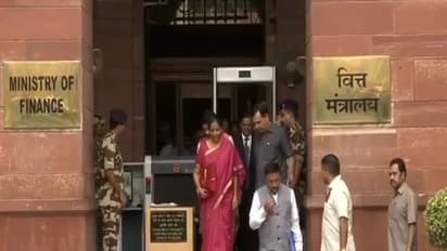 ബജറ്റ് സമ്മേളനം ഇന്ന് തുടങ്ങും: പൊതുബജറ്റ് നാളെ, സാമ്പത്തിക മാന്ദ്യം മറികടക്കുക വെല്ലുവിളി