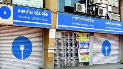 Big News: ಬ್ಯಾಂಕ್ ಉದ್ಯೋಗಿಗಳಿಗೆ ಬಂಪರ್ ನ್ಯೂಸ್, ಶೇ.17ರಷ್ಟು ವೇತನ ಹೆಚ್ಚಳಕ್ಕೆ ಒಪ್ಪಿಗೆ, ತಿಂಗಳ ಎಲ್ಲಾ ಶನಿವಾರ ರಜೆ?