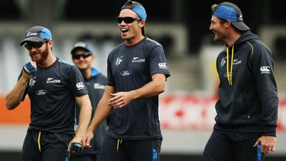 நியூசிலாந்து அணிக்கு மரண அடி.. இன்றைய போட்டியில் மெயின் தலையே டீம்ல இல்ல.. இந்திய அணிக்கு அடுத்த வெற்றி உறுதி