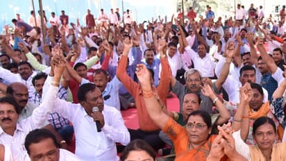 ವಿವಿಧ ಬೇಡಿಕೆ ಈಡೇರಿಕೆಗೆ ಆಗ್ರಹಿಸಿ ಪಿಯು ಉಪನ್ಯಾಸಕರ ಪ್ರತಿಭಟನೆ