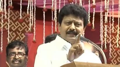 திடீர் மூச்சுத்திணறல்.. சசிகலாவின் சகோதரர் திவாகரன் தீவிர சிகிச்சை பிரிவில் அனுமதி..!