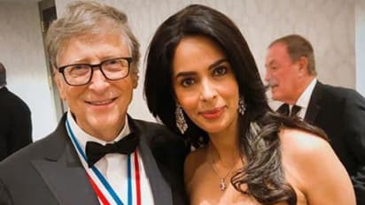 బిల్ గేట్స్ తో బాలీవుడ్ ఐటెమ్ గర్ల్