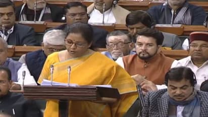 Budget 2020: బడ్జెట్ ప్రసంగంలో నిర్మల కశ్మీరీ షాయరీలు