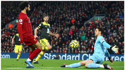 ചുവപ്പിച്ച് ലിവര് മുന്നോട്ട്; സമനിലക്കുരുക്കില് ചെല്സിയും യുണൈറ്റഡും