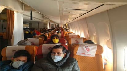 কেরলে দ্বিতীয় করোনা ভাইরাস আক্রান্তের খোঁজ, হাসপাতালে পর্যবেক্ষণে ৭০ জন