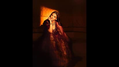 కాజల్ స్టన్నింగ్ ఫొటోస్.. కళ్ళు జిగేల్ మనేలా అందాల ధగధగలు!