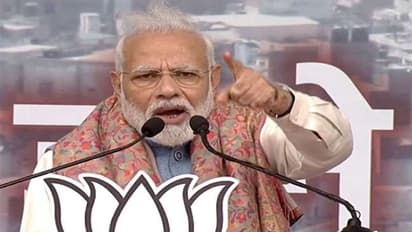 For second consecutive day, PM Modi continues to expose Kejriwal, his hollow claims