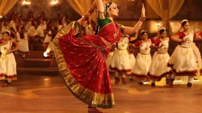 നര്ത്തകിയായ തലൈവി! കങ്കണയുടെ ജയലളിതാ ചിത്രത്തിന്റെ 'ന്യൂ ലുക്ക്'