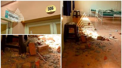 കൽപറ്റ ആശുപത്രിയിൽ കുട്ടികളുടെ പുതിയ വാർഡിന്റെ മേൽക്കൂര പൊളിഞ്ഞു വീണു