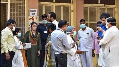 পর্যবেক্ষণে ২২৩৯ জন, কেরলে করোনাভাইরাস সংমক্রমণ এখন 'রাজ্য বিপর্যয়'