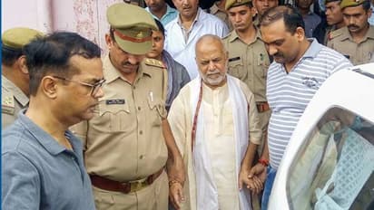 ചിന്മയാനന്ദിനെതിരായ ബലാത്സംഗക്കേസ് ദില്ലിയിലേക്ക് മാറ്റണമെന്ന് പരാതിക്കാരി