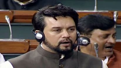 'গোলি মারনা বন্ধ কারো', অনুরাগ বলতে উঠতেই ঝাঁপিয়ে পড়ল বিরোধীরা