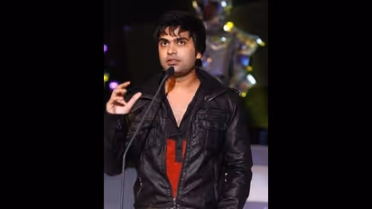 அன்று முதல்... இன்று வரை... ஸ்டைலில் கலக்கிய சிம்பு! பிறந்த நாள் ஸ்பெஷல்... அறிய புகைப்பட தொகுப்பு!