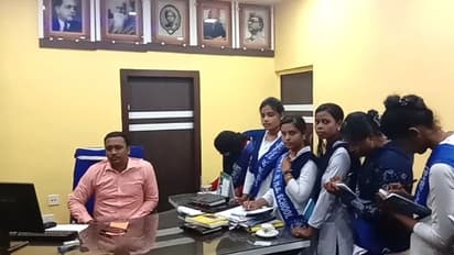 পঞ্চায়েত সমিতি-থানার কী ভূমিকা, অফিসে অফিসে ঘুরে শিখল ছাত্রছাত্রীরা