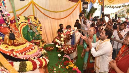 శారదా పీఠంలో వైఎస్ జగన్ పూజలు (ఫొటోలు)