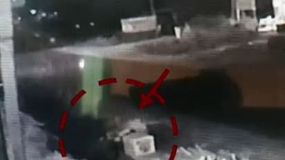 உச்சகட்ட போதையில் சாக்கடையில் விழுந்த வாலிபர்..! இரண்டு நாட்களுக்கு பிறகு பிணமாக மீட்பு..!