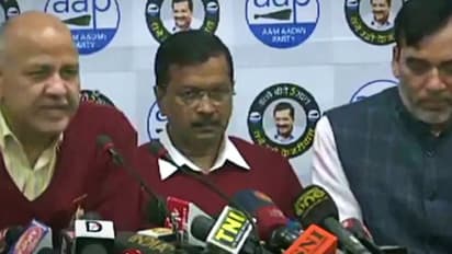 'গ্যারান্টি কার্ড' প্রকাশ করেই চ্যালেঞ্জ, অমিত শাহ-কে ২৪ ঘন্টা সময় দিলেন কেজরিওয়াল