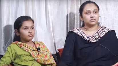 கணவர் ஏமாற்றியதால் தற்கொலைக்கு முயன்ற சீரியல் நடிகை ஜெயஸ்ரீ... அம்மா பாணியில் மகள் எடுத்த அதிரடி முடிவு... வைரலாகும் வீடியோ...!