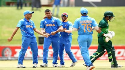 অনূর্ধ্ব-১৯ পেসারের স্পোর্টসম্যানশিপে মুগ্ধ ক্রিকেট বিশ্ব, হৃদয়-ও জিতল ভারত