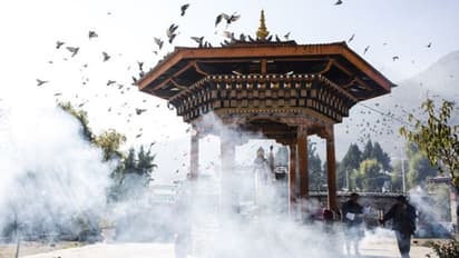 ট্রেকিং থেকে পাহাড় ভ্রমণ, ভূস্বর্গ যখন ভুটান