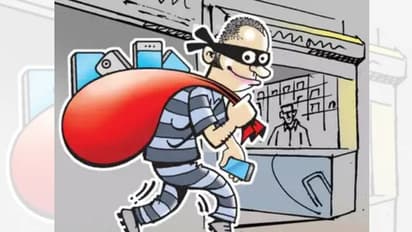 Burglar Arrest: 13 ವರ್ಷದ ನಂತರ ಸೆರೆಸಿಕ್ಕ ಹೆಬ್ಬಾಳದ ಚಾಲಾಕಿ, ನೂರಾರು ಮನೆ ಕೀ ಮಾಡಿಟ್ಟುಕೊಂಡಿದ್ದ!