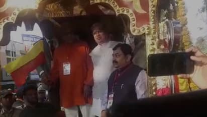 ಕಲಬುರಗಿ ಅಕ್ಷರ ಜಾತ್ರೆ: ಸಮ್ಮೇಳನಾಧ್ಯಕ್ಷರ ಮೆರವಣಿಗೆಗೆ ಕಾರಜೋಳ ಚಾಲನೆ