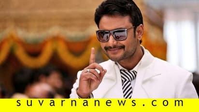 'ಅಂಡು ಬಗ್ಗಿಸಿಕೊಂಡು ಕನ್ನಡ ಸಿನಿಮಾ ನೋಡಿ'!