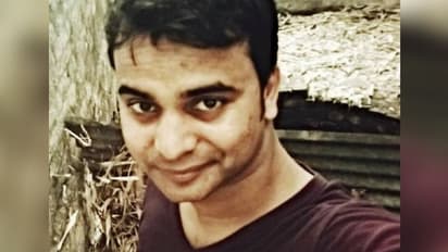 গোপন মুহূর্তের ছবি সোশ্যাল মিডিয়ায় ভাইরাল করল প্রেমিক, মুখ্যমন্ত্রীর দ্বারস্থ ছাত্রী