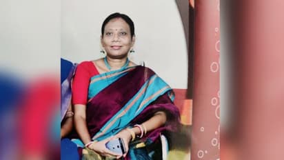 বাজারে প্রচুর দেনা, অশান্তি থেকে মুক্তি পেতে স্ত্রীকে গলা কেটে খুন স্বামীর