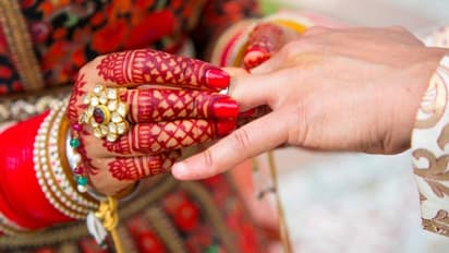 'പെൺകുട്ടികളുടെ ശ്രദ്ധയ്ക്ക്, തന്നെക്കാൾ പ്രായം കുറഞ്ഞ പുരുഷനെ വിവാഹം കഴിക്കണം'; വൈറലായി കുറിപ്പ്