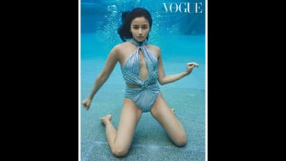 వాటర్ లో RRR బ్యూటీ హాట్ షో