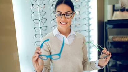 চোখে যত পাওয়ারই থাকুক, দরকার পড়বে না চশমার! প্রতিদিন করুন ছোট্ট এই কাজটি