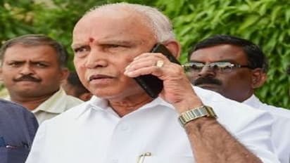 कर्नाटक में भाजपा के असंतुष्टों पर है कांग्रेस की नजर