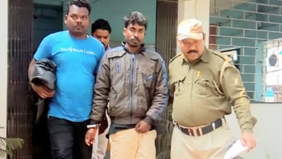 'ডাকাতির উদ্দেশ্য়ে বোমা-গুলি',  ৪ বিজেপি নেতাকে গ্রেফতার  বর্ধমানে