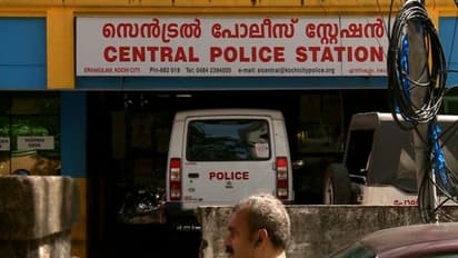 വിദേശവനിതയെ പീഡിപ്പിച്ച കേസില് രണ്ട് പേര് കൊച്ചിയില് പിടിയില്