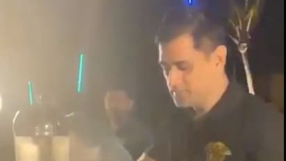 ಕ್ರಿಕೆಟ್ನಿಂದ ದೂರ ದೂರ, ಪಾನಿಪೂರಿ ಮಾಡಿ ಸರ್ಪ್ರೈಸ್ ನೀಡಿದ ಧೋನಿ!