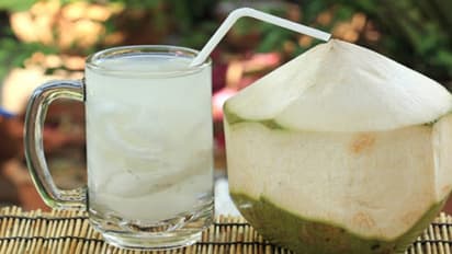 కొబ్బరి నీళ్లను రోజూ తాగుతున్నారా.. ఇదెంత డేంజరో తెలుసా? 