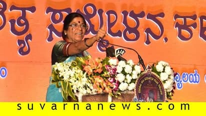 ನುಡಿ ಜಾತ್ರೆಯಲ್ಲಿ ಸಂಘ ಪರಿವಾರಕ್ಕೆ ನೀಲಾ ಚಾಟಿ: ಸರ್ಕಾರದ ಪರ ಗುರಾಣಿ