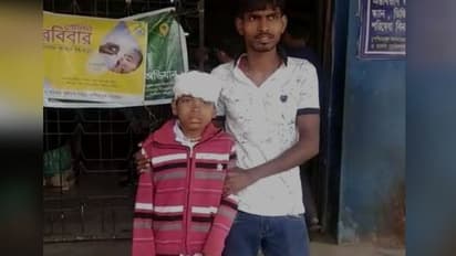 পথ দুর্ঘটনা ঘিরে রণক্ষেত্র মালদহ, রক্তাক্ত অবস্থায় হাসপাতালে  দুই পড়ুয়া