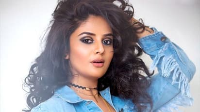 నాకు ఎలాంటి లవ్ ఎఫైర్ లేదు.. శ్రీముఖి కామెంట్స్!