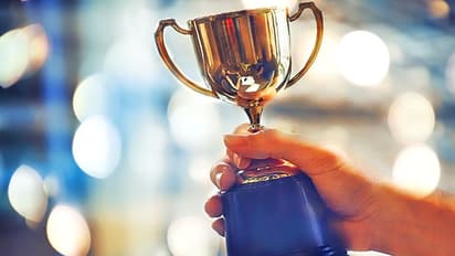 गरुड़ पुराण: ध्यान रखेंगे ये 7 बातें तो हर काम में मिलेगी सफलता और घर में बनी रहेगी सुख-समृद्धि