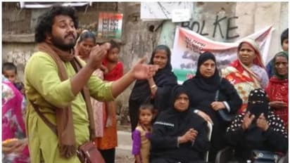 ট্যাক্সিতে সিএএ বিরোধী আলোচনা, উবার চালক প্রতিবাদী কবিকে ঢুকিয়ে দিল থানায়