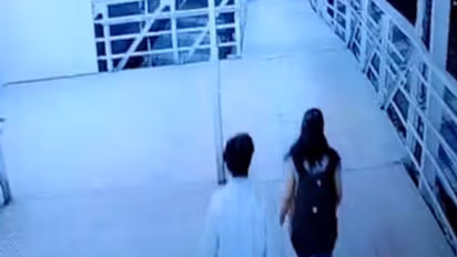 নির্জন রেলসেতুতে তরুণীকে জোর করে চুম্বন, সিসিটিভির দৌলতে শ্রীঘরে অভিযুক্ত