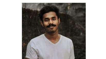 സുഹൃത്തുക്കള്ക്കൊപ്പം പതങ്കയം വെള്ളച്ചാട്ടം കാണാനെത്തിയ കോളേജ് വിദ്യാര്ത്ഥി മുങ്ങിമരിച്ചു