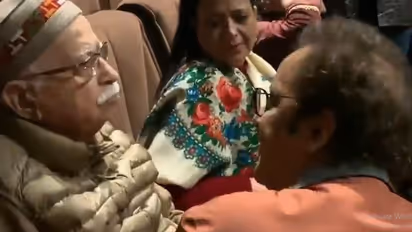 দিল্লিতে ভোটের দিন চোখের জল ধরে রাখতে পারলেন না লালকৃষ্ণ আডবাণী